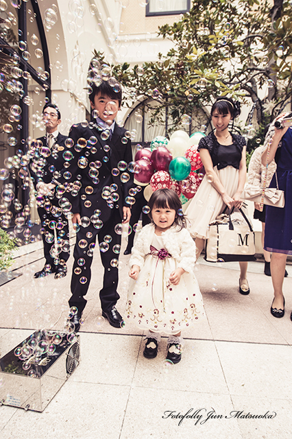 ホテルオークラ東京ベイ　結婚式写真　バブルシャワー　フラワーシャワー　ブライダルフォト　持ち込みカメラマン