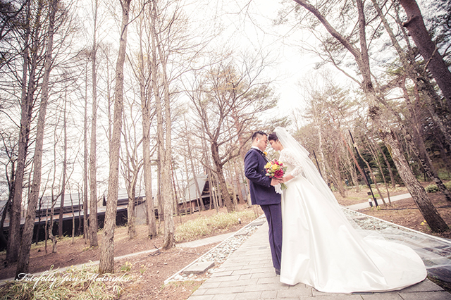 軽井沢高原教会で結婚式　ブレストンコートでの結婚式　ブライダルフォト　ロケーションフォト