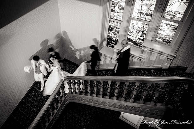グランドプリンス高輪貴賓館 階段ウエディングスナップ ブライダルフォト ウエディングフォト 結婚式写真