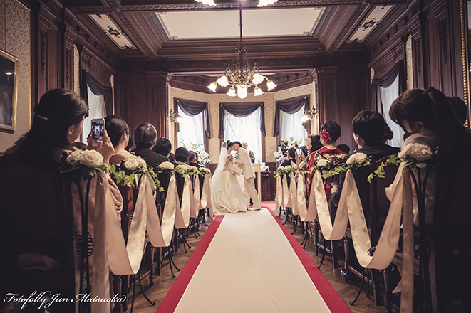 グランドプリンス高輪貴賓館 挙式キスシーン ブライダルフォト ウエディングフォト 結婚式写真