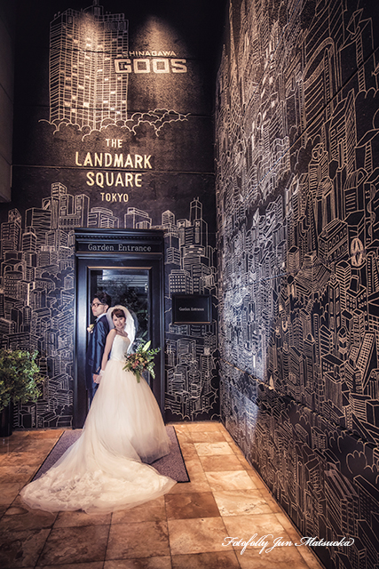 ブライダルフォト　結婚式持ち込みカメラマンが撮影するウエディングフォト　ザ・ランドマークスクエアでの結婚式ロケーションフォト