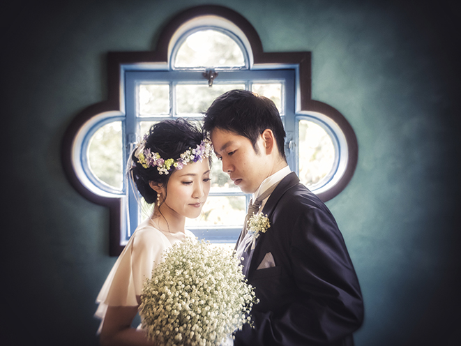 結婚式前撮り　横浜での前撮り　ブライダルフォトベーリックホール　ベーリックホール2階の部屋にてシルエット