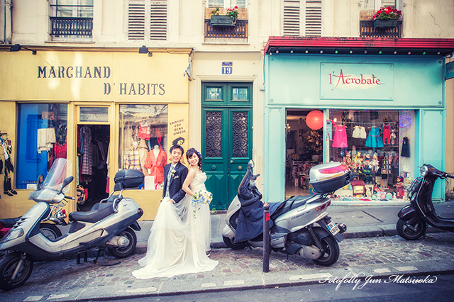 パリフォトウエディング　パリで前撮り　parisでウエディング前撮りを撮る　アベス街歩き