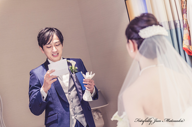 ホテルニューオータニ東京で結婚式の写真　ニューオータニウエディング　持ち込みカメラマンニューオータニ　ウエディングカメラマン　ファーストミート３　新郎からの手紙