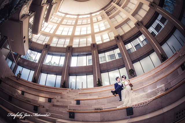 ホテルニューオータニ東京での結婚式　ニューオータニ持ち込みカメラマン　ウエディングフォト　ニューオータニアトリウム　ロケーションフォト