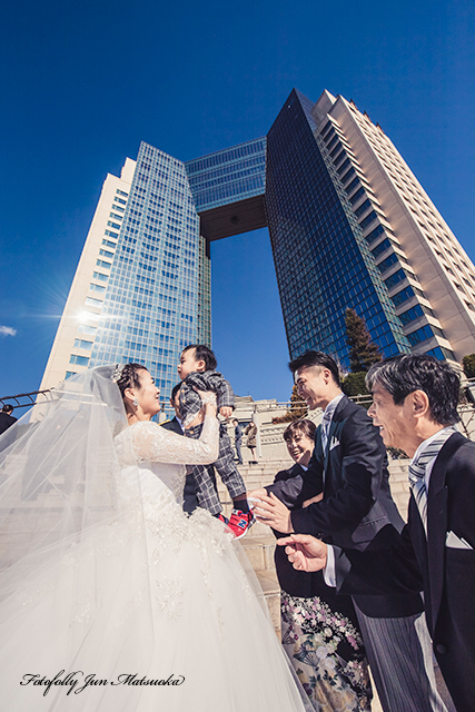 東京ベイコートクラブ　持ち込みカメラマン　ベイコートクラブ結婚式　ウエディングフォト　外階段