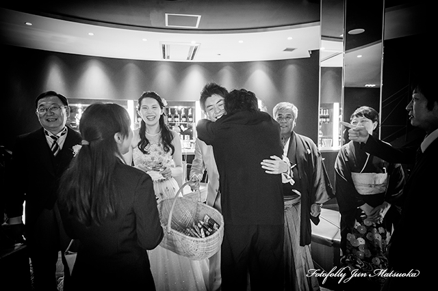 ヴィラ・デ・マリアージュさいたま 結婚式写真 ウエディングフォト ブライダルフォト ロケーションフォト 披露宴送賓