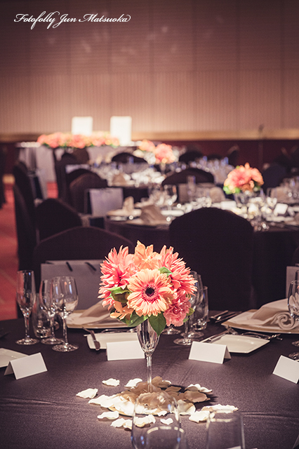 ヒルトン東京ウエディングフォト ブライダルフォト 結婚式写真 披露宴テーブル装花