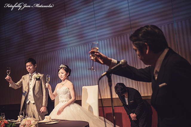 ヒルトン東京ウエディングフォト ブライダルフォト 結婚式写真 披露宴乾杯