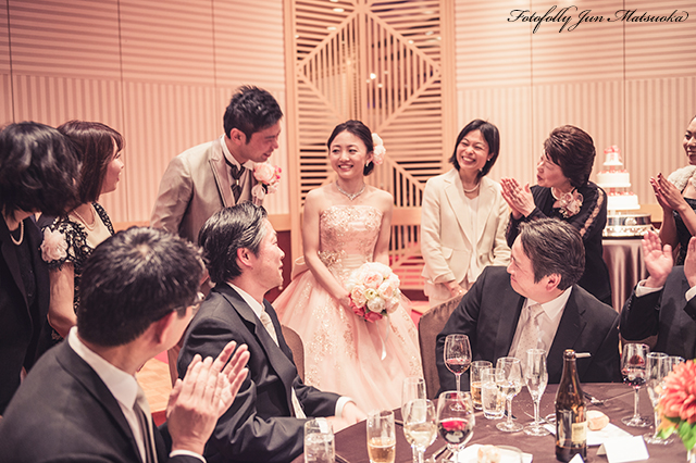 ヒルトン東京ウエディングフォト ブライダルフォト 結婚式写真 披露宴テーブルラウンド