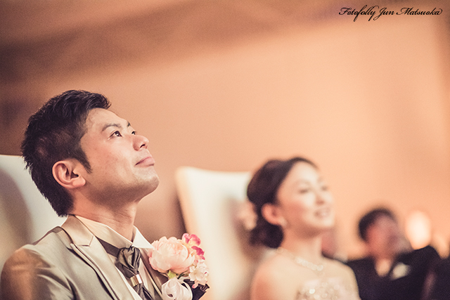 ヒルトン東京ウエディングフォト ブライダルフォト 結婚式写真 披露宴余興の映像をみる新郎