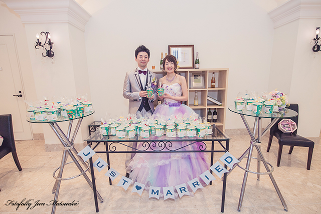 ヴィラデマリアージュ長野ウエディングフォト ブライダルフォト 結婚式写真 披露宴エンドロール中の新郎新婦