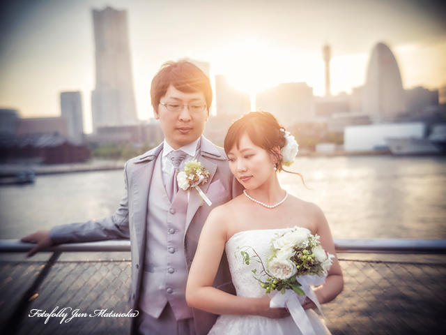 ドレス前撮り　横浜前撮り　前撮りカメラマン　フォトウエディング　レトロな写真　大桟橋　横浜を背景