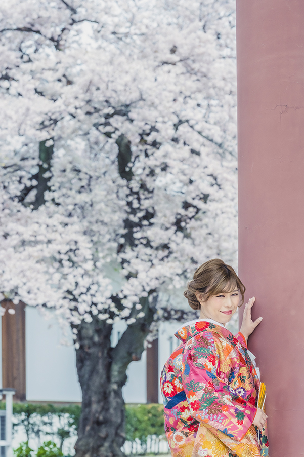 さくらフォト　桜シーズン和装　桜と前撮り　桜と前撮り和装 ドレスで桜と前撮り　前撮り桜　桜前撮り　多摩川　柱